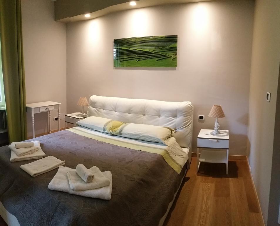 Smart House Rooms Central Luxury Бергамо Экстерьер фото